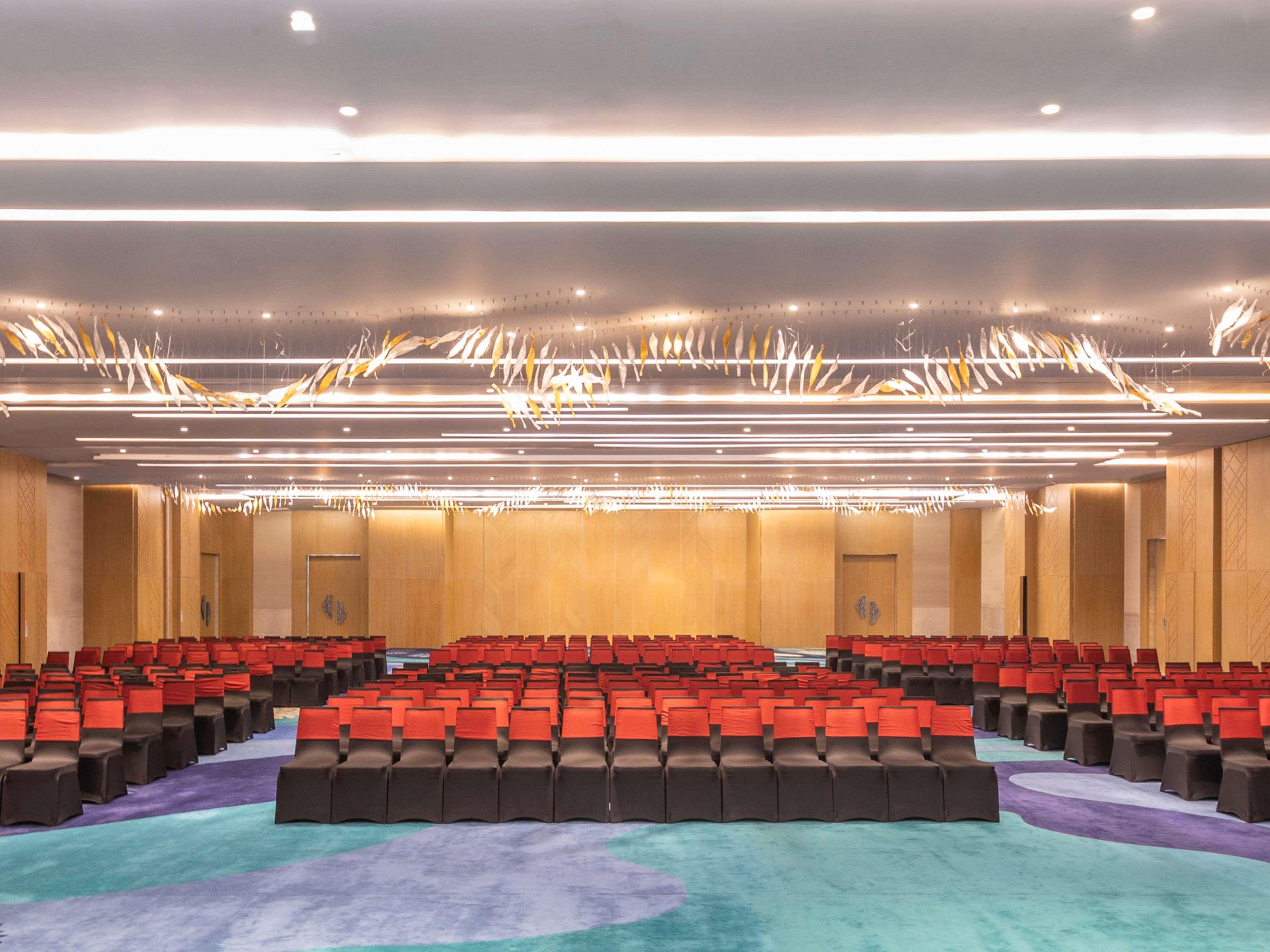 Novotel Varun Hotel