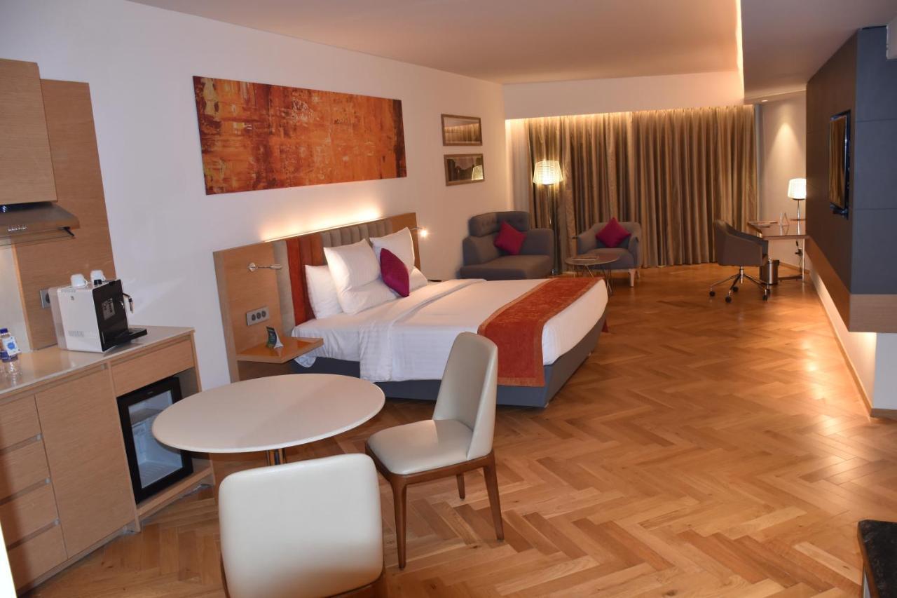 Novotel Varun